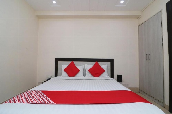 Hotel Mandiram image 8