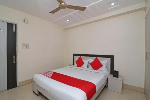 Hotel Mandiram image 9